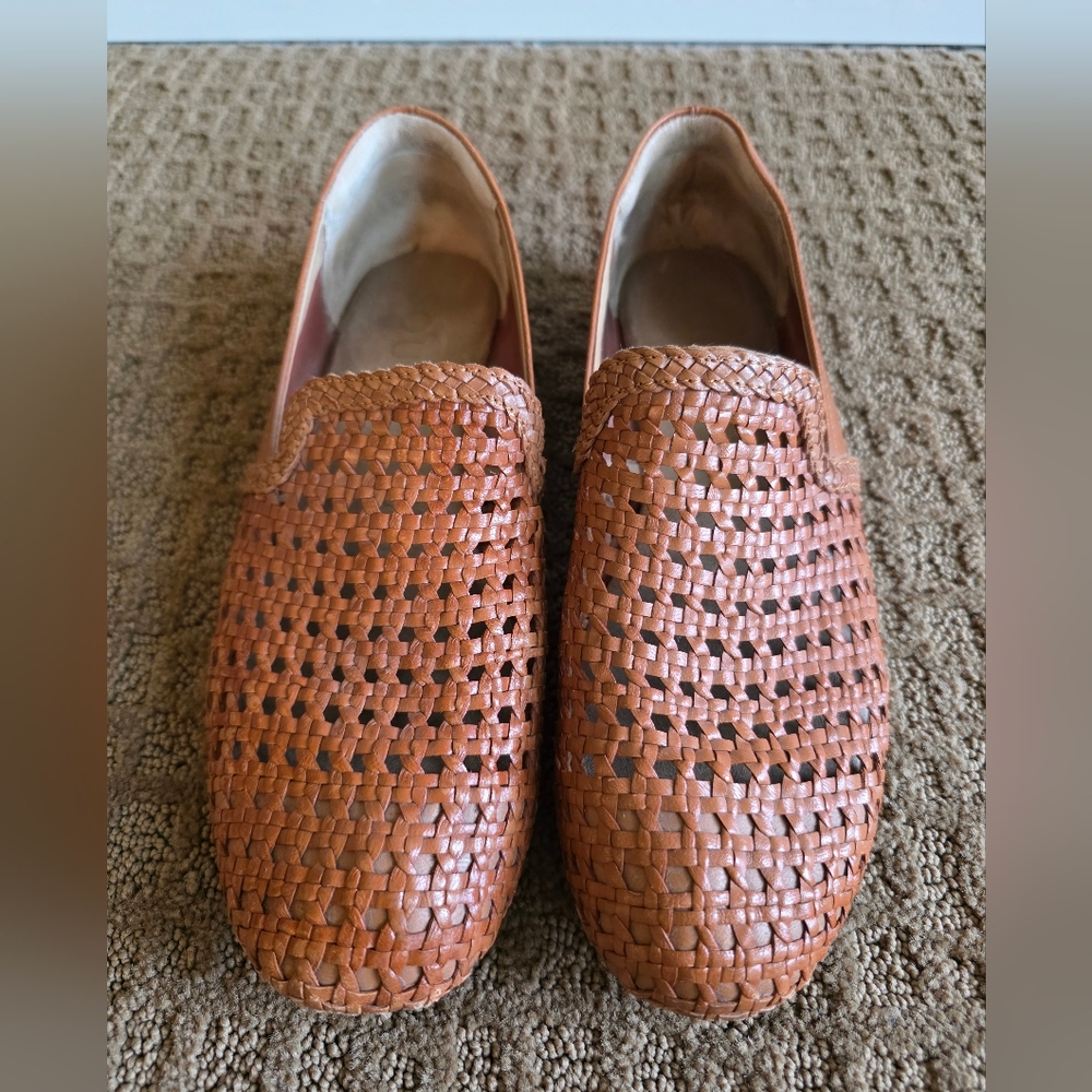SOUL Naturalizer Woven Flats in Brown
